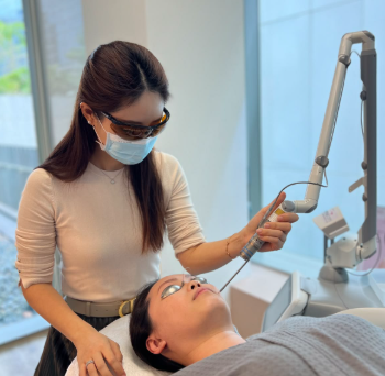 أخطاء اختيار جراح التجميل